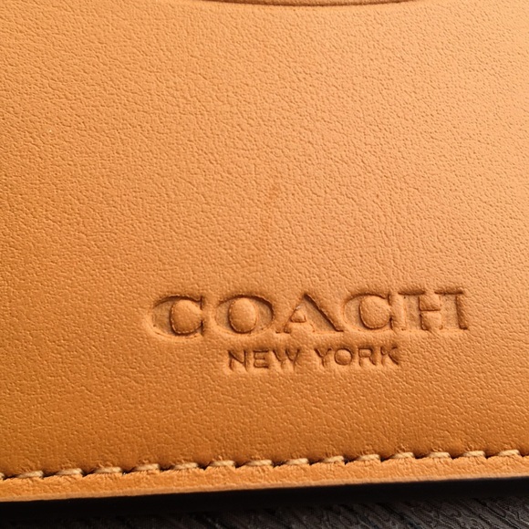 πΊHPπΊ NWT COACH Slg Trio In Colorblock!!! - Picture 8 of 10